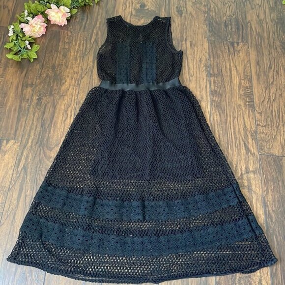 Gorgeous mesh dress - Picture 1 of 10
